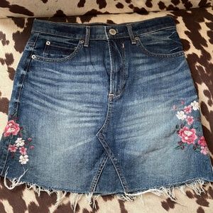 EXPRESS denim skirt size 4